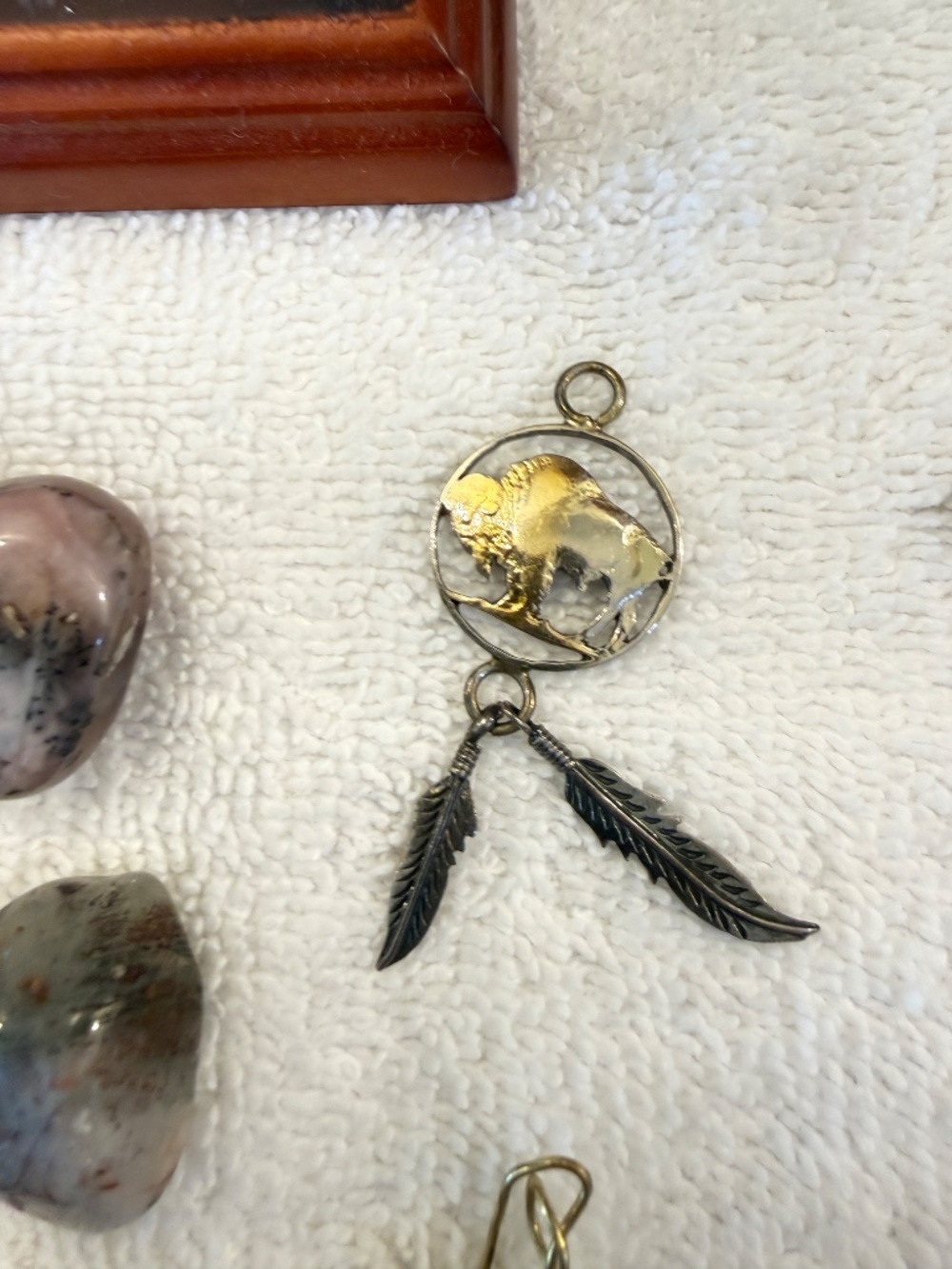 Brooch Tray for 6/28/26 Live Auction - Picture 9 of 15